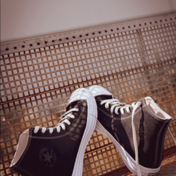 Unisex Converse Shoes - Picture 7 of 7